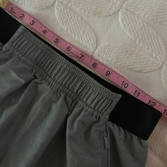 EUC like new Adidas Axis Aeroready Men's Black Athletic Shorts size S. - Picture 11 of 15